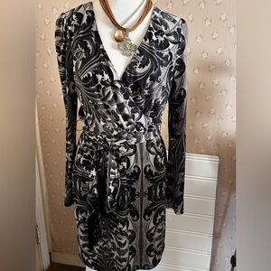 Jessica Simpson Black and Gray Patterned Bohemian chic Dress